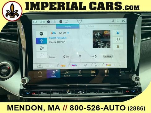 New 2025 Jeep Wagoneer L Series II image 23