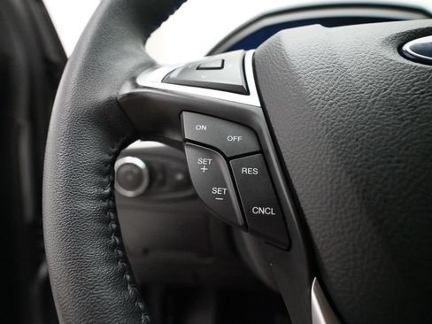Used 2024 Ford Edge SEL AWD/4WD image 18