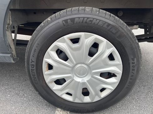 Used 2023 Ford Transit 350 XLT image 27