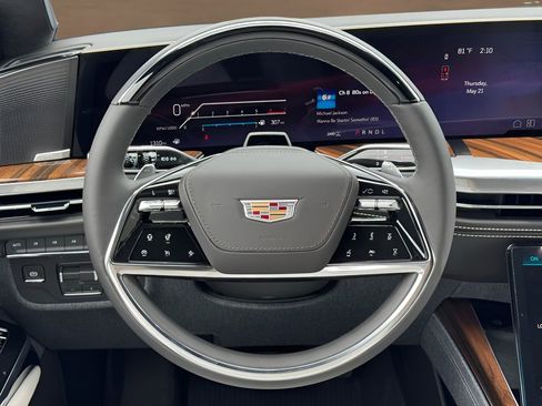 New 2026 Cadillac Escalade Platinum Sport w/ LPO, ONYX Package AWD/4WD image 23