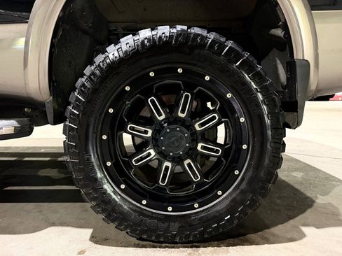 Used 2019 Nissan Titan Platinum Reserve w/ Platinum Utility Package image 37