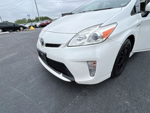 Used 2012 Toyota Prius Three image 32