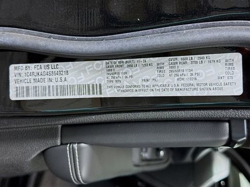 New 2025 Jeep Grand Cherokee L Laredo w/ Luxury Tech Group I image 32