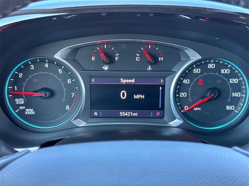 Used 2021 Chevrolet Traverse LT image 32