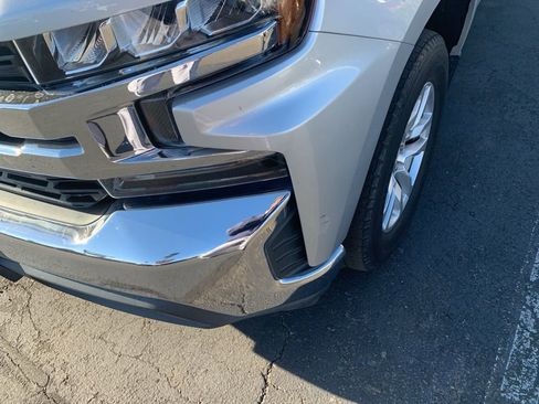 Used 2021 Chevrolet Silverado 1500 LT w/ Convenience Package II image 2