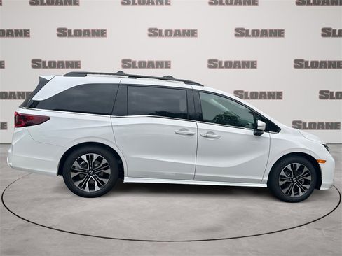 New 2026 Honda Odyssey Elite image 6