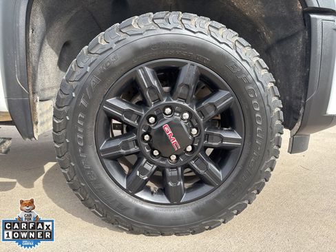 Used 2024 GMC Sierra 2500 AT4 w/ AT4 Premium Plus Package image 26