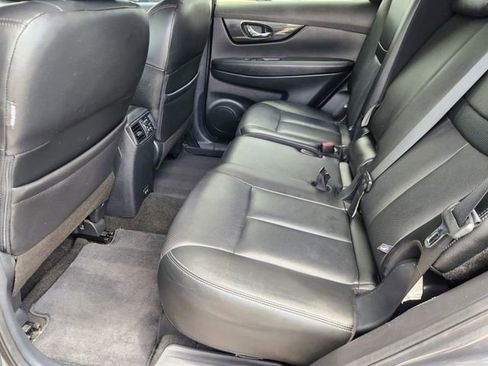 Used 2019 Nissan Rogue SL w/ Premium Package AWD/4WD image 30