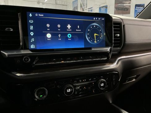 Used 2023 Chevrolet Silverado 1500 LT Trail Boss AWD/4WD image 19