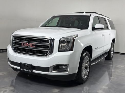 Used 2019 GMC Yukon XL SLT w/ Open Road Package AWD/4WD image 10