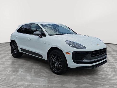 Used 2023 Porsche Macan Turbo AWD/4WD image 2