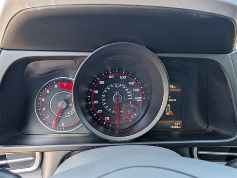 Used 2023 Hyundai Elantra SEL w/ Preferred Accessory Package image 10