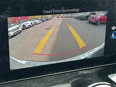 Certified 2022 Mercedes-Benz GLA 250 4MATIC image 27