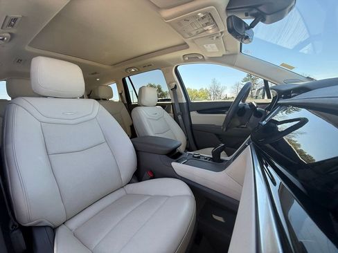 Certified 2023 Cadillac XT6 Premium Luxury w/ Technology Package image 32