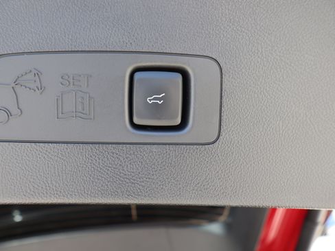 Used 2025 Lincoln Corsair Reserve FWD image 30