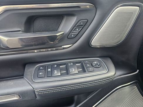 Used 2020 RAM 1500 Limited w/ Black Appearance Package AWD/4WD image 33