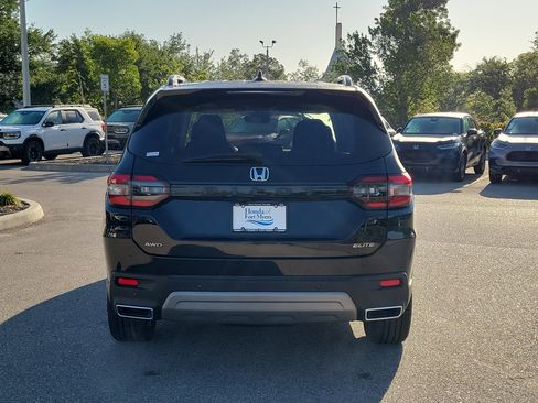 Used 2025 Honda Pilot Elite image 5