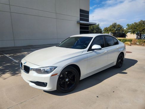 Used 2015 BMW 320i Sedan image 5