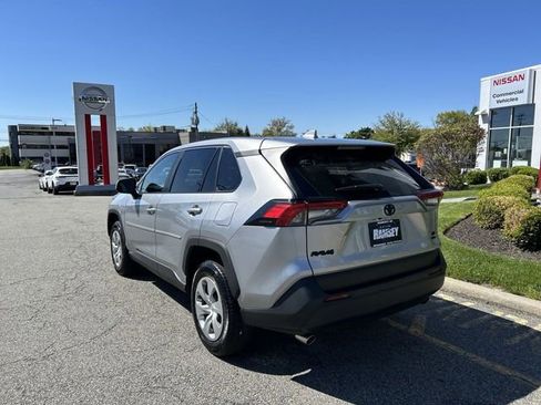 Used 2023 Toyota RAV4 LE AWD/4WD image 6