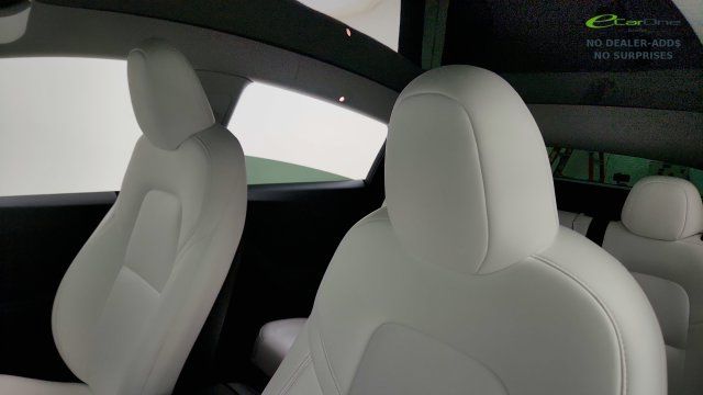Used 2025 Tesla Model Y Performance AWD/4WD image 47