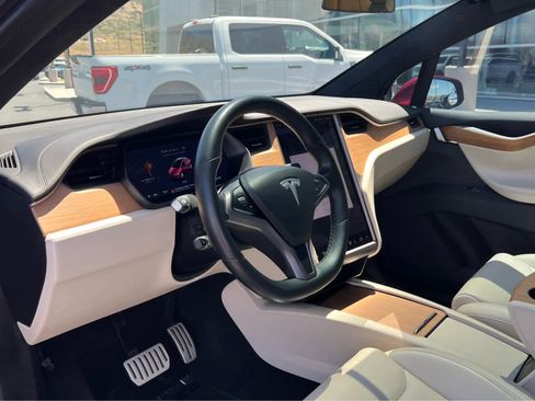 Used 2020 Tesla Model X Performance AWD/4WD image 27