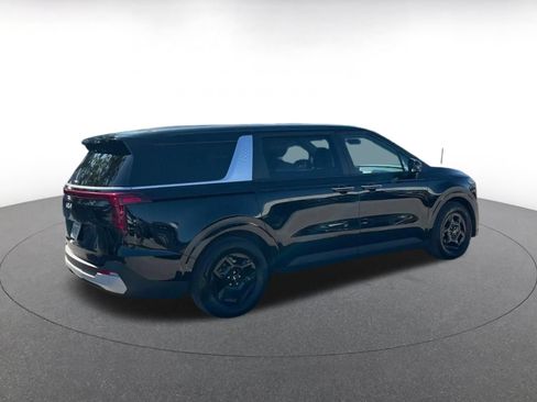 Used 2026 Kia Carnival FWD image 14