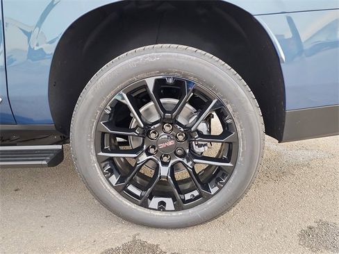 New 2026 GMC Yukon XL Denali w/ Sun & Power Step Package image 30