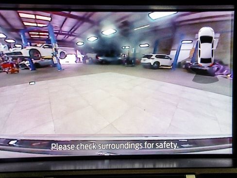 Used 2020 Ford Mustang Premium image 32