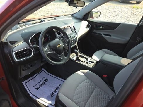 Used 2020 Chevrolet Equinox LS w/ LS Convenience Package AWD/4WD image 29