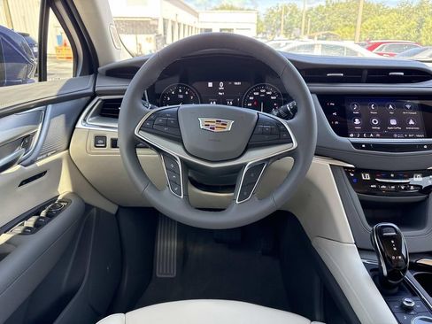 New 2026 Cadillac XT5 Premium Luxury w/ Driver Assist Package FWD image 17