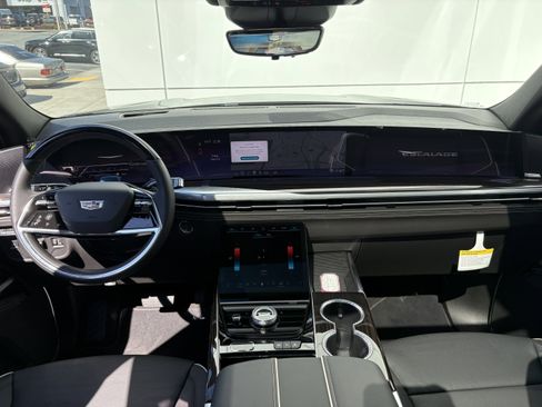 New 2026 Cadillac Escalade ESV Luxury image 22