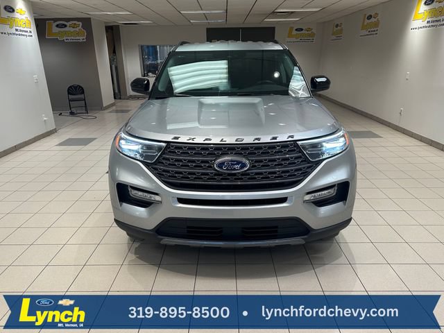 Used 2024 Ford Explorer XLT w/ Equipment Group 202A AWD/4WD image 30