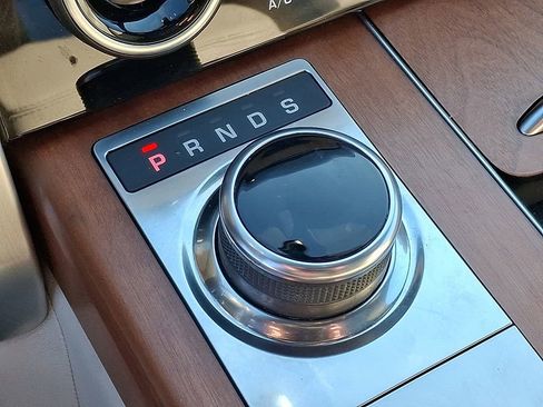 Used 2021 Land Rover Range Rover Autobiography image 15