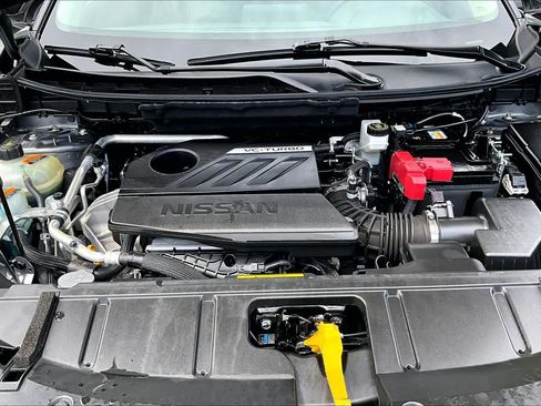 Used 2025 Nissan Rogue SV AWD/4WD image 32