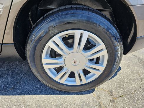 Used 2016 Cadillac SRX Luxury w/ Driver Awareness Package image 40