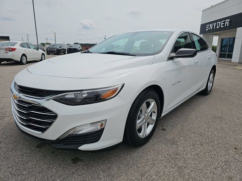 Used 2022 Chevrolet Malibu LS FWD image 3
