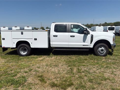 New 2026 Ford F350 XL w/ XL Chrome Package AWD/4WD image 7