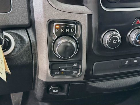 Used 2017 RAM 1500 Express AWD/4WD image 15
