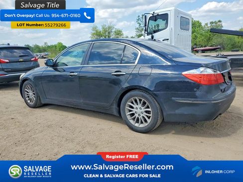 Used 2011 Hyundai Genesis 3.8 RWD image 3