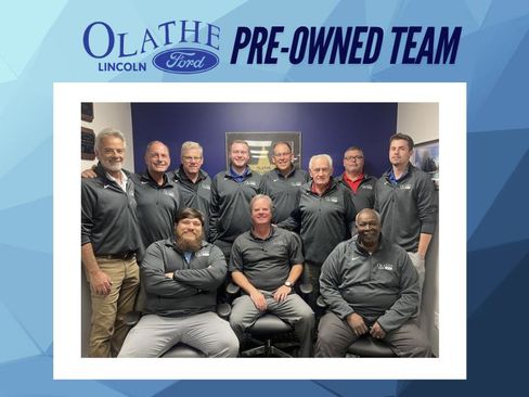 Used 2022 Ford Explorer XLT w/ Equipment Group 202A image 5