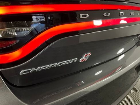 Used 2022 Dodge Charger SXT AWD/4WD image 40
