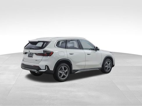 Used 2025 BMW X1 xDrive28i w/ Convenience Package image 5