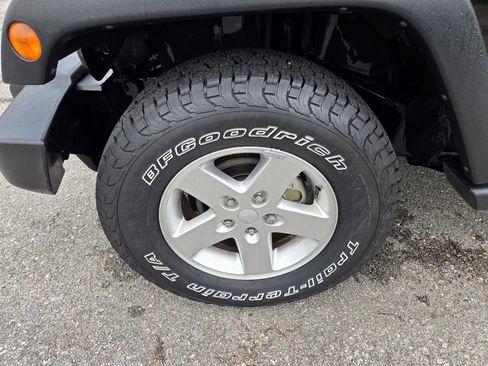 Used 2016 Jeep Wrangler Unlimited Sport w/ Quick Order Package 24S AWD/4WD image 12