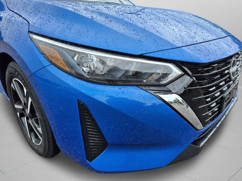 Certified 2024 Nissan Sentra SV FWD image 34