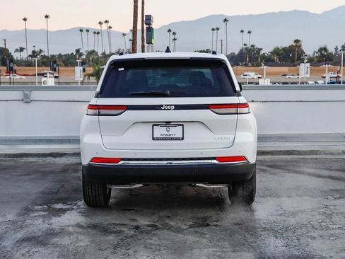 New 2025 Jeep Grand Cherokee Laredo X w/ Luxury Tech Group I image 8