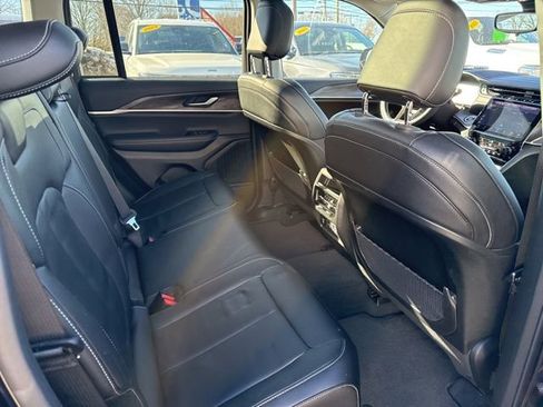 Certified 2023 Jeep Grand Cherokee Limited image 14
