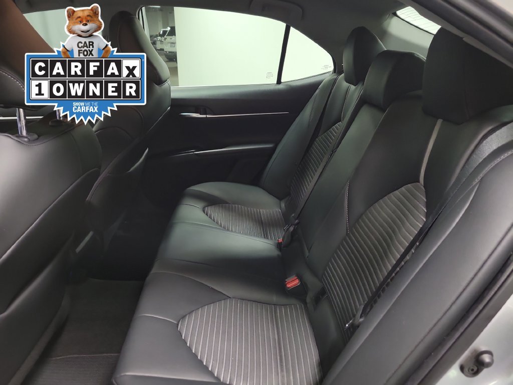 Used 2020 Toyota Camry SE FWD image 28