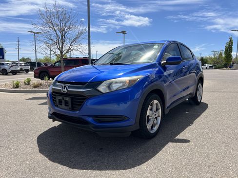 Used 2018 Honda HR-V LX image 14