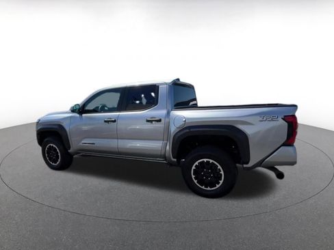 Used 2025 Toyota Tacoma TRD Off-Road image 10