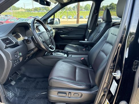 Used 2021 Honda Ridgeline Black Edition image 16